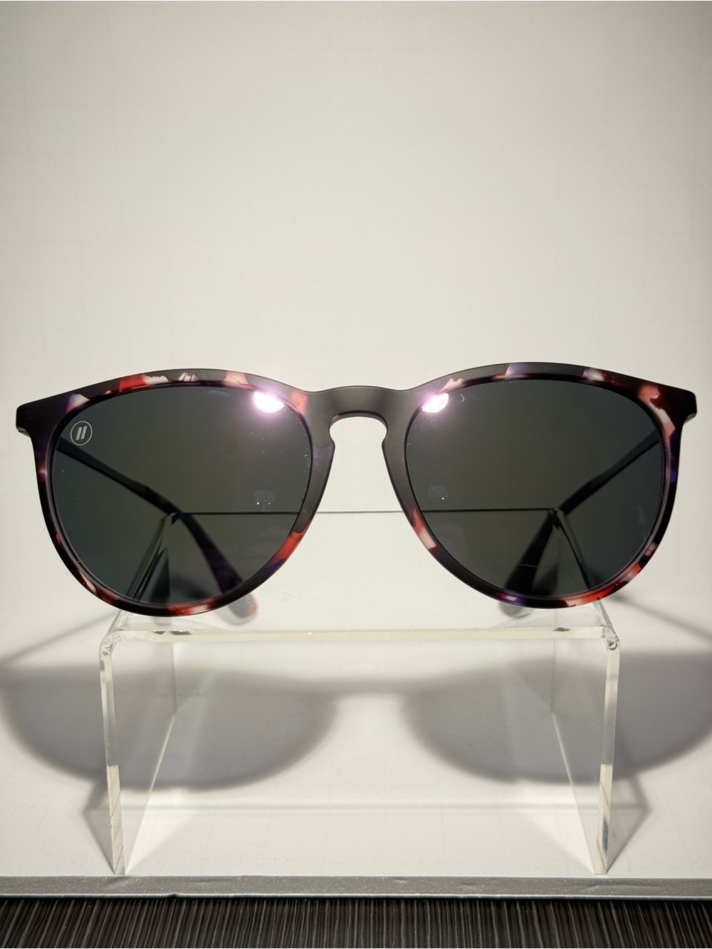 Round Tortoiseshell Sunglasses in Multi-Tone Tortoise with Black Lenses